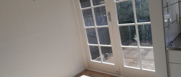 77 grahams Rd, Laundry