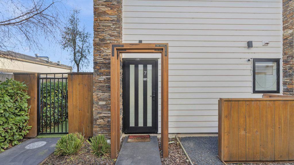 2/316 Armagh Street, Christchurch Central | 2 Bedroom 1 Bathroom