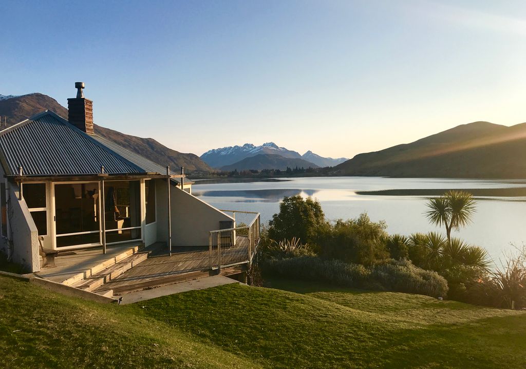 97 Arrowtown-Lake Hayes Road, Lake Hayes Estate | 3 Bedroom 2 Bathroom