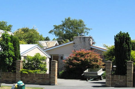 235 Avonhead Road, Avonhead | Room for rent (3 Bedroom in total) | $Negotiable