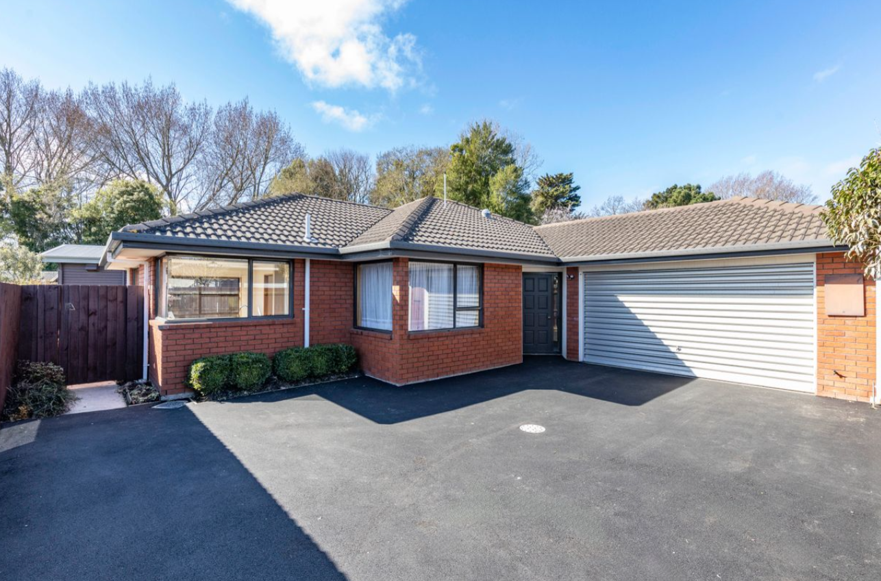 24a Woodbury Street, Avonhead | 3 bedroom 2 bathroom | $690/Week