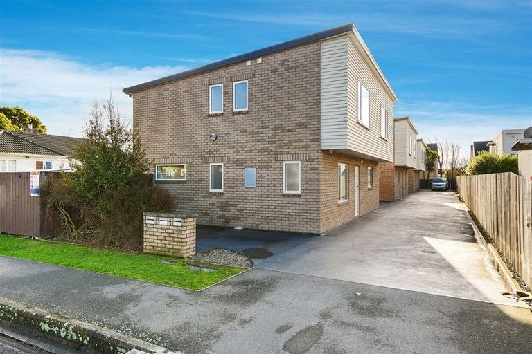 22 Rex Street, Riccarton | 6 Bedroom 6 Bathroom |$1200/week