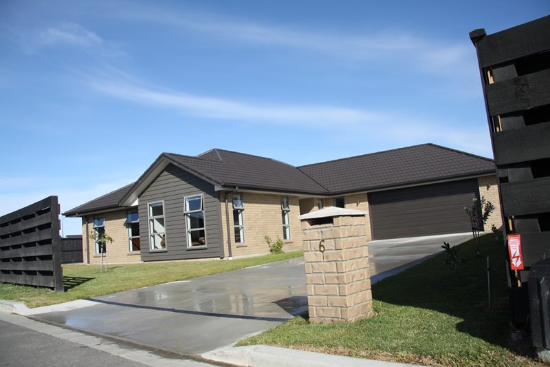 6 Canter Lane, wigram | 4 Bedroom 2 bathroom | $750/week