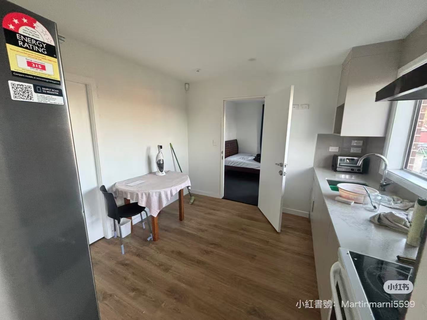 42 Appleby Crescent, Burnside | 1 bedroom 1 bathroom studio | $400/week