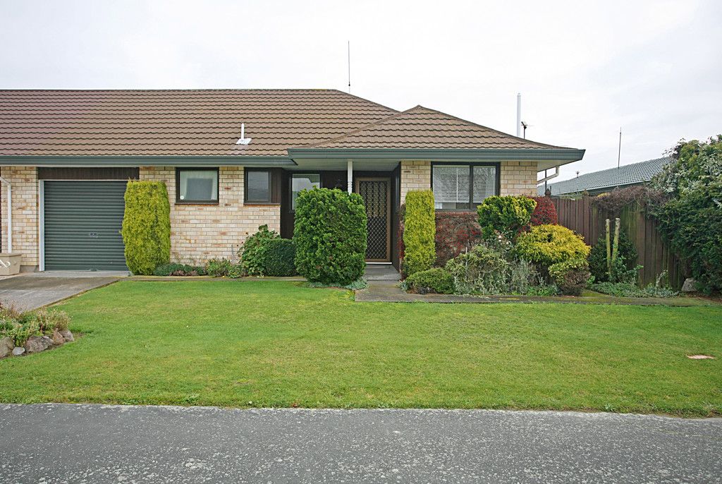 2/1 Iona Place, Sockburn | 2 Bedroom 1 Bathroom | $500/week