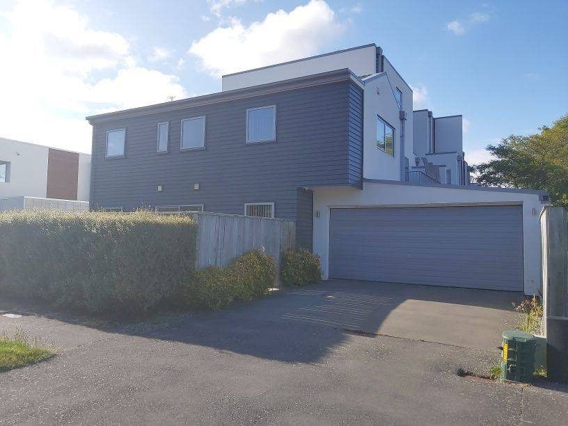 42a Devon Street, Cashmere | 2 Bedroom 1 Bathroom | $550/week